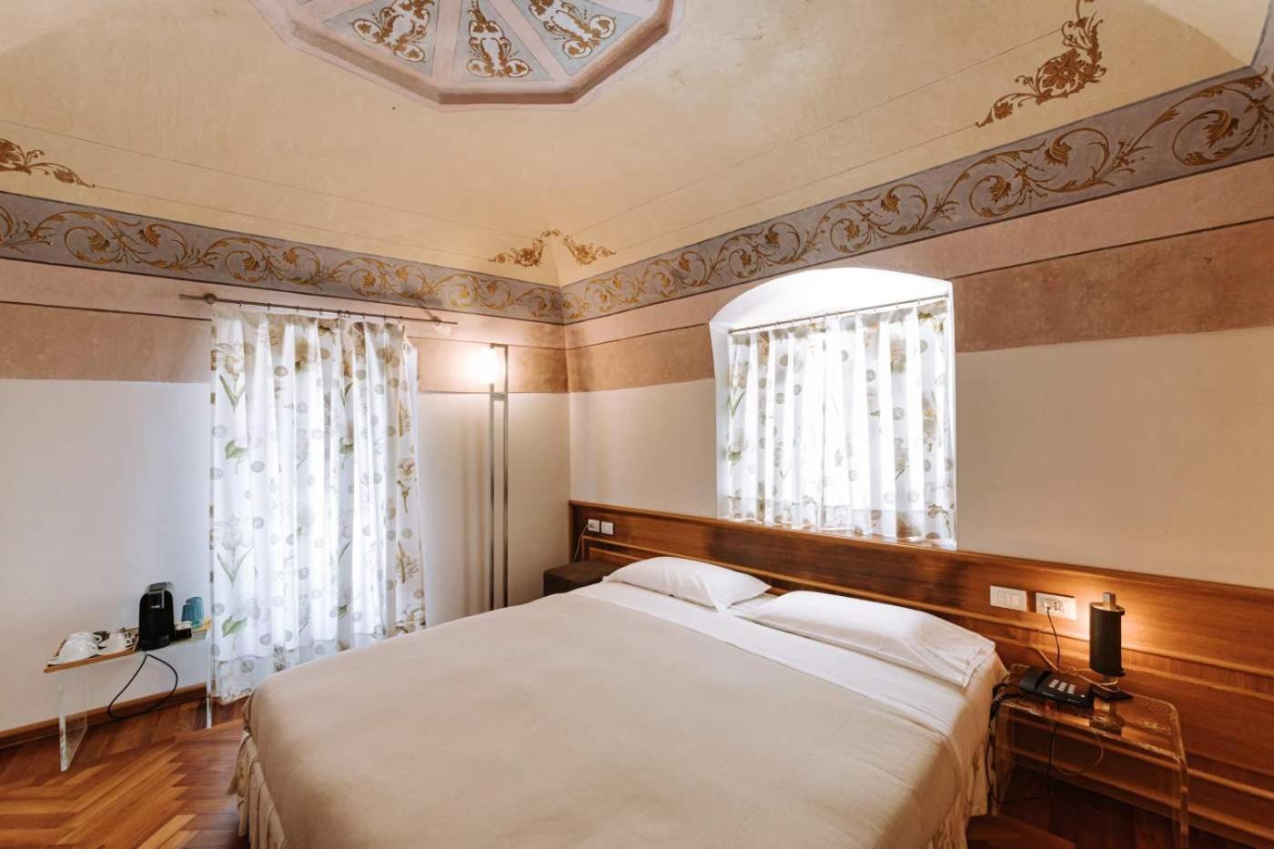 Готель Santa Rosa Relais Ночі Екстер'єр фото